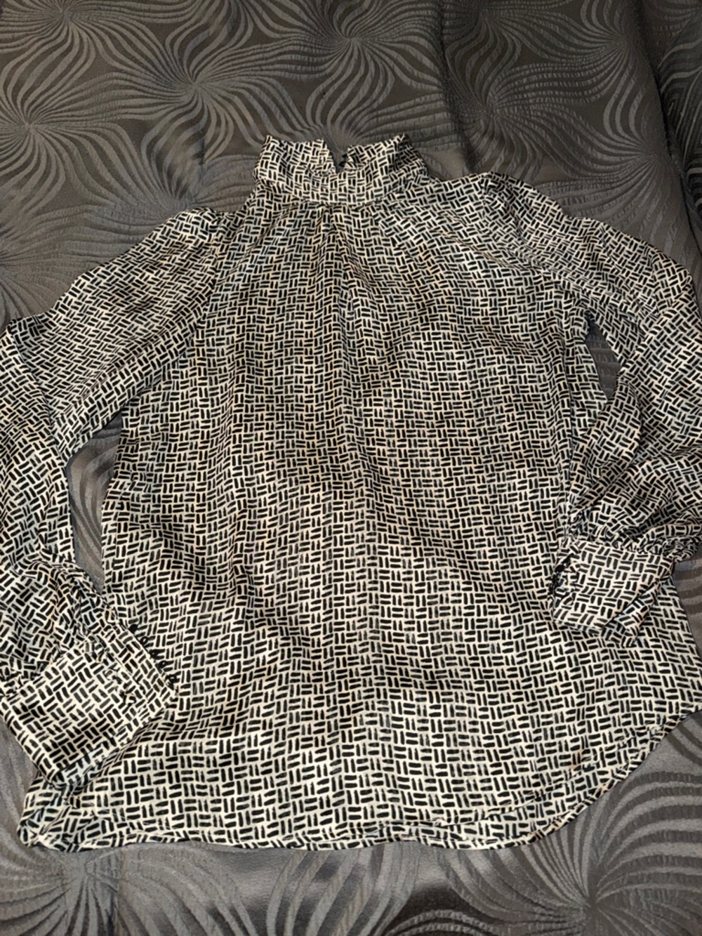H&M High-Neck Long-Sleeve Geometric Print Blouse - Black & White